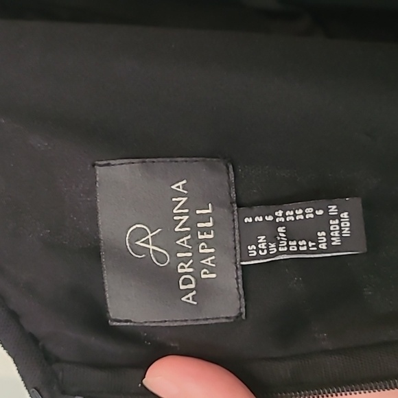 Adrianna Papell Gown - Picture 5 of 6